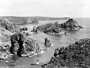 Images Dated 8th May 2017: View from Par-an-Heul to Kynance Cove, Landewednack, Cornwall. 1899